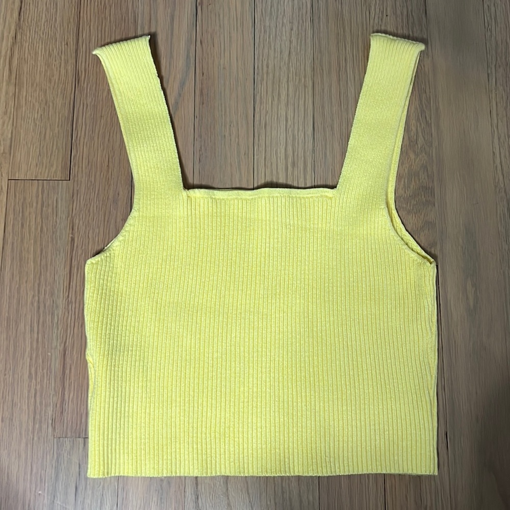 Cropped Ribbed Tank Top